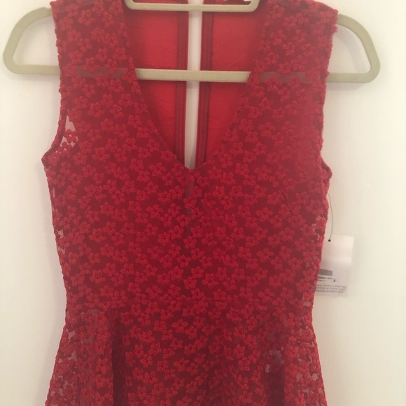 NEW WITH TAGS Maje red lace top - Picture 2 of 4